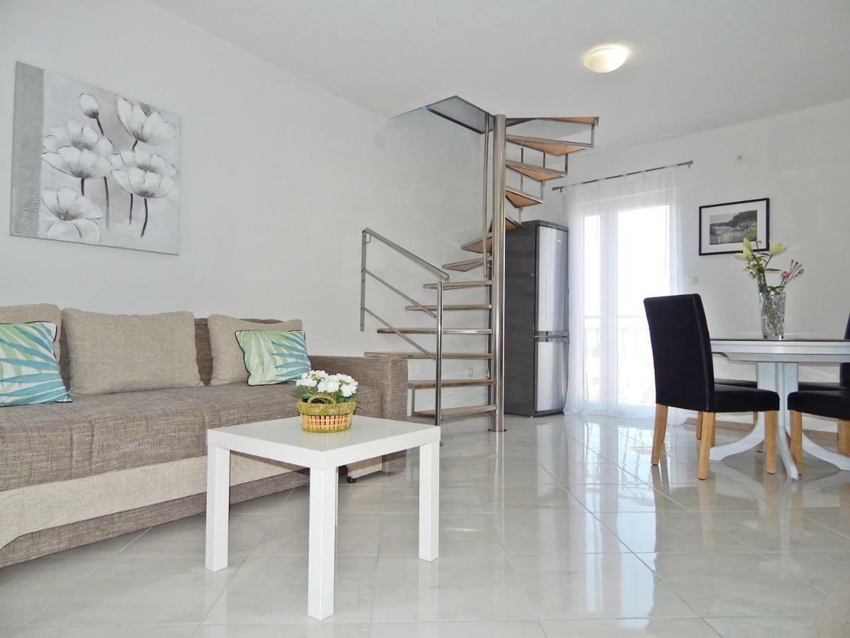 Apartment Marko Podstrana Bagian luar foto