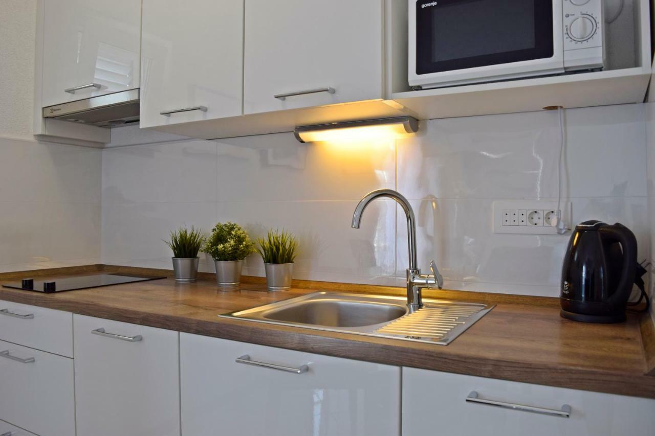Apartment Marko Podstrana Bagian luar foto