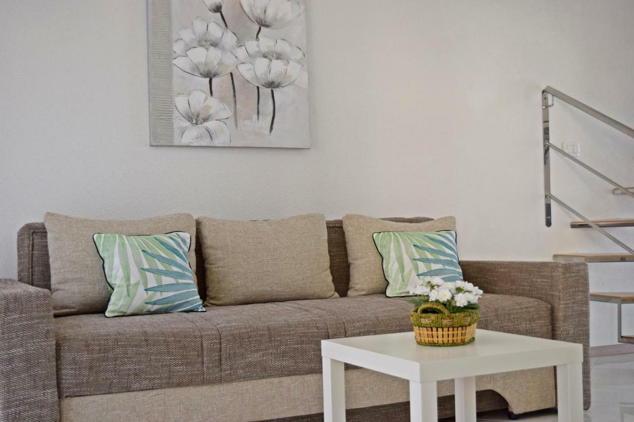 Apartment Marko Podstrana Bagian luar foto